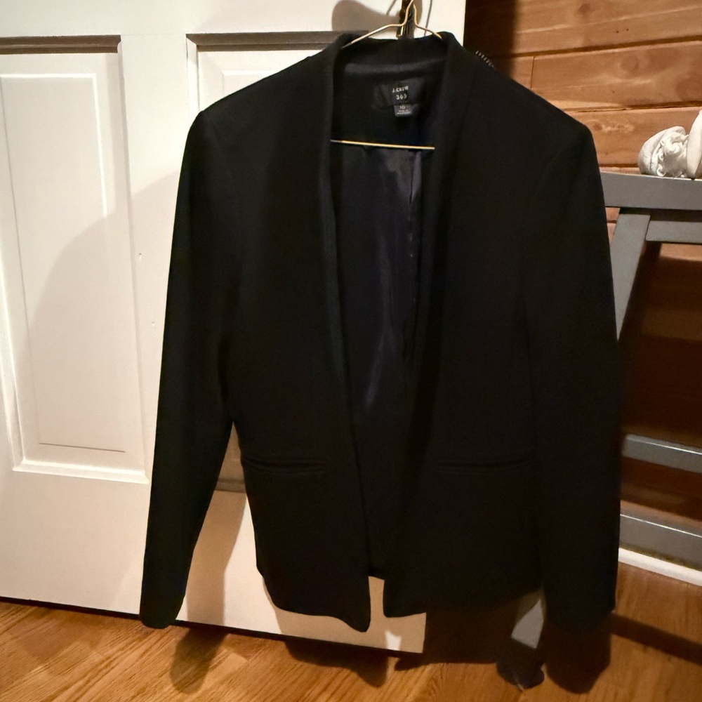 NWOT JCrew Going Out blazer in black, size 10